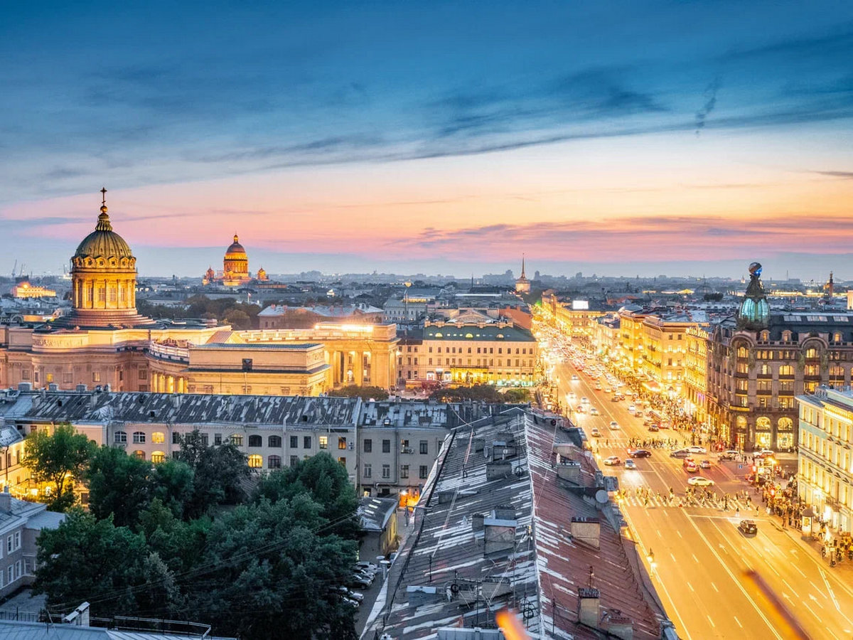 Праздничный Петербург с шампанским!