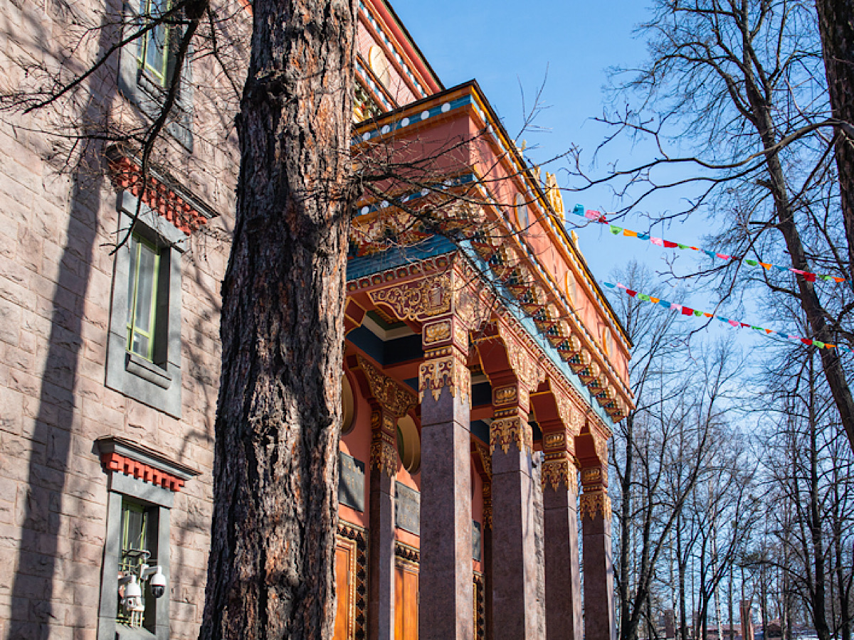 Империя глядит на Восток (с посещением Дацана Гунзэчойнэй с экскурсией и обедом)